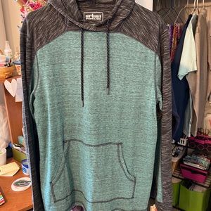 Men’s Urban Pipeline L hoodie NWT